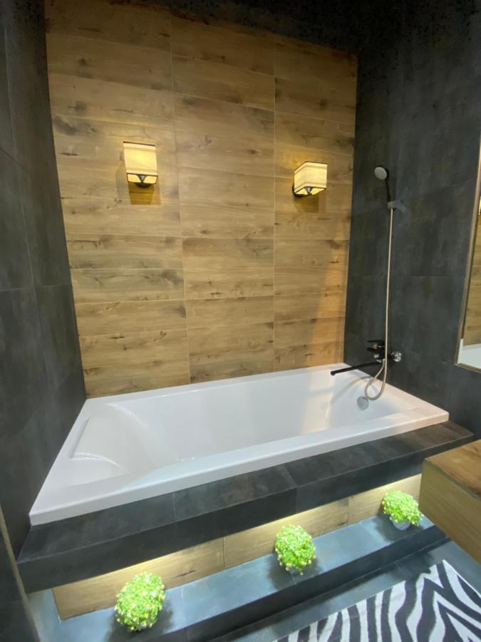 New Double Room Luxury Apartment In The Center Кишинев Екстериор снимка