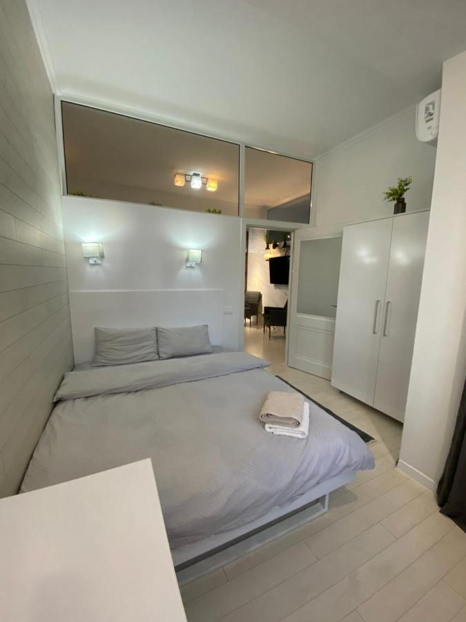 New Double Room Luxury Apartment In The Center Кишинев Екстериор снимка