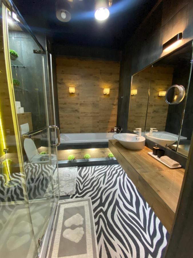 New Double Room Luxury Apartment In The Center Кишинев Екстериор снимка